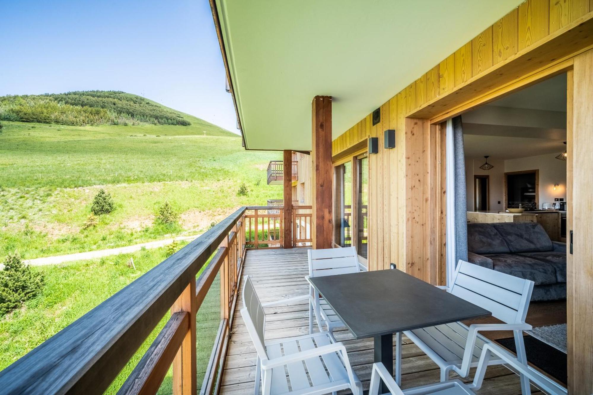 Residence Hameau De Clotaire Alpe D'Huez - By Emerald Stay Eksteriør billede